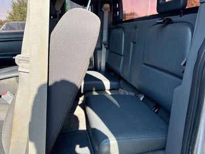 2007 Mitsubishi Raider LS
