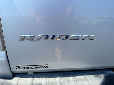 2007 Mitsubishi Raider LS