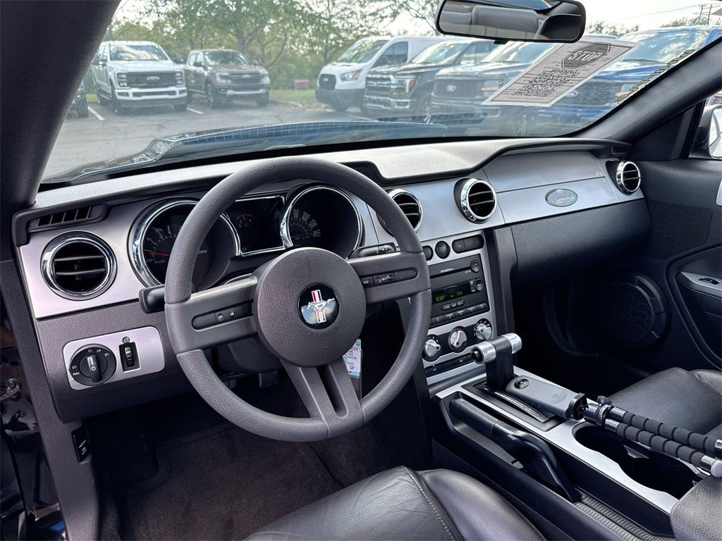 2005 Ford Mustang GT Premium