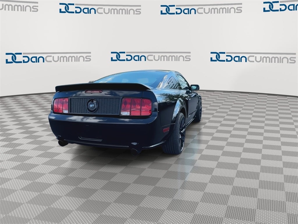 2005 Ford Mustang GT Premium