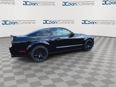 2005 Ford Mustang GT Premium
