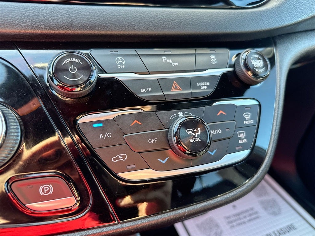 2018 Chrysler Pacifica Touring L Plus