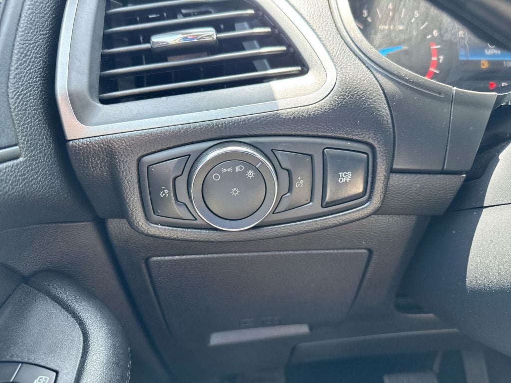 2020 Ford Edge SE