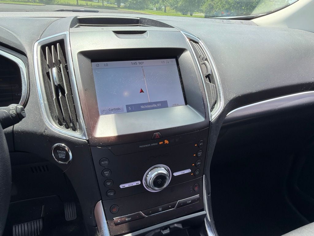 2020 Ford Edge Titanium