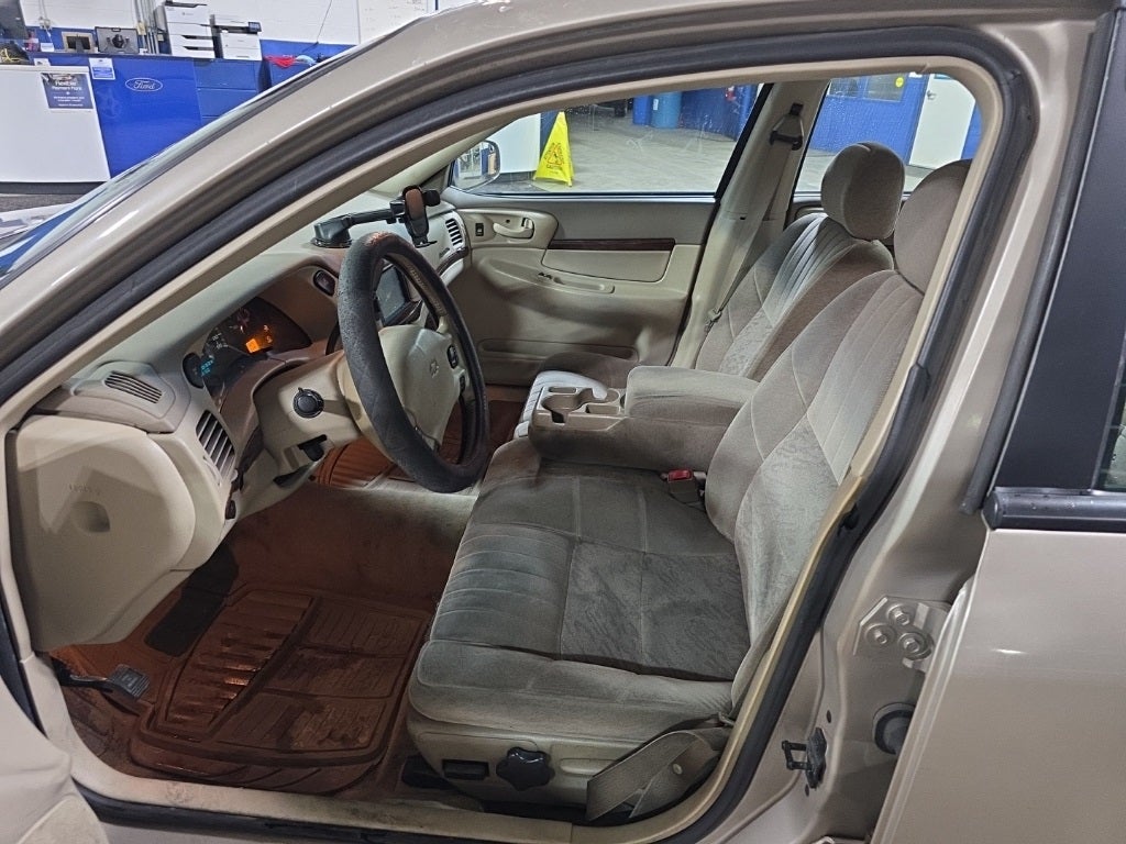 2003 Chevrolet Impala Base