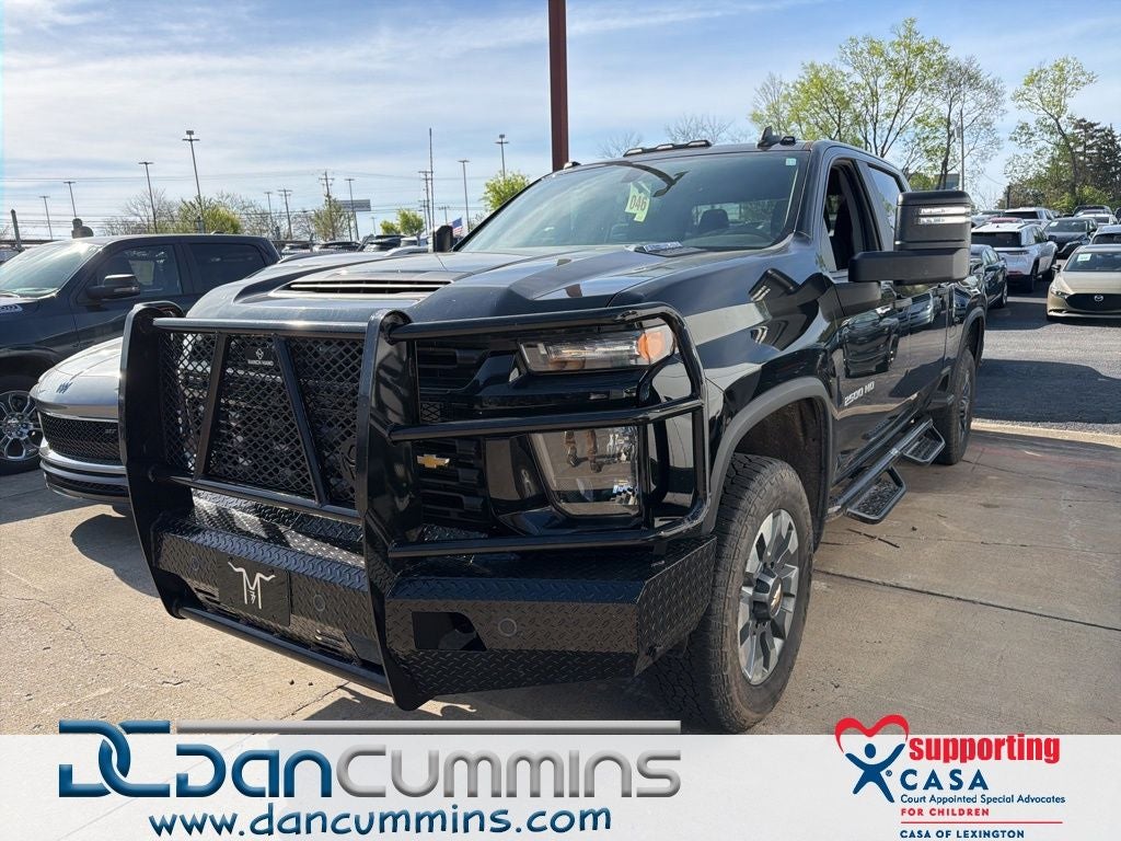 2023 Chevrolet Silverado HD Custom 4WD Crew Cab Standard Box's photo