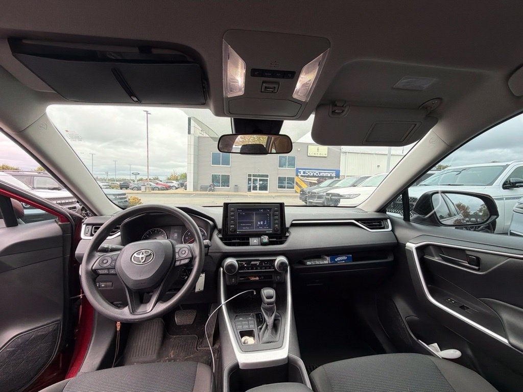 2022 Toyota RAV4 LE