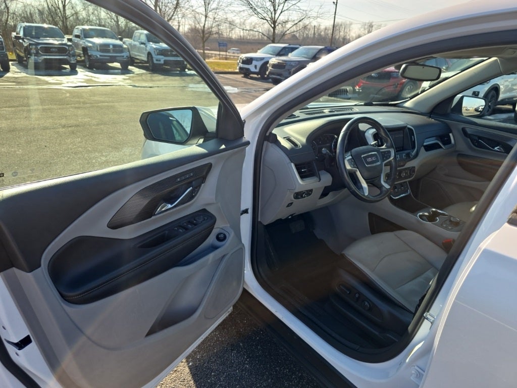 2021 GMC Terrain SLT