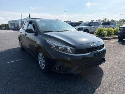 2022 Kia Forte FE