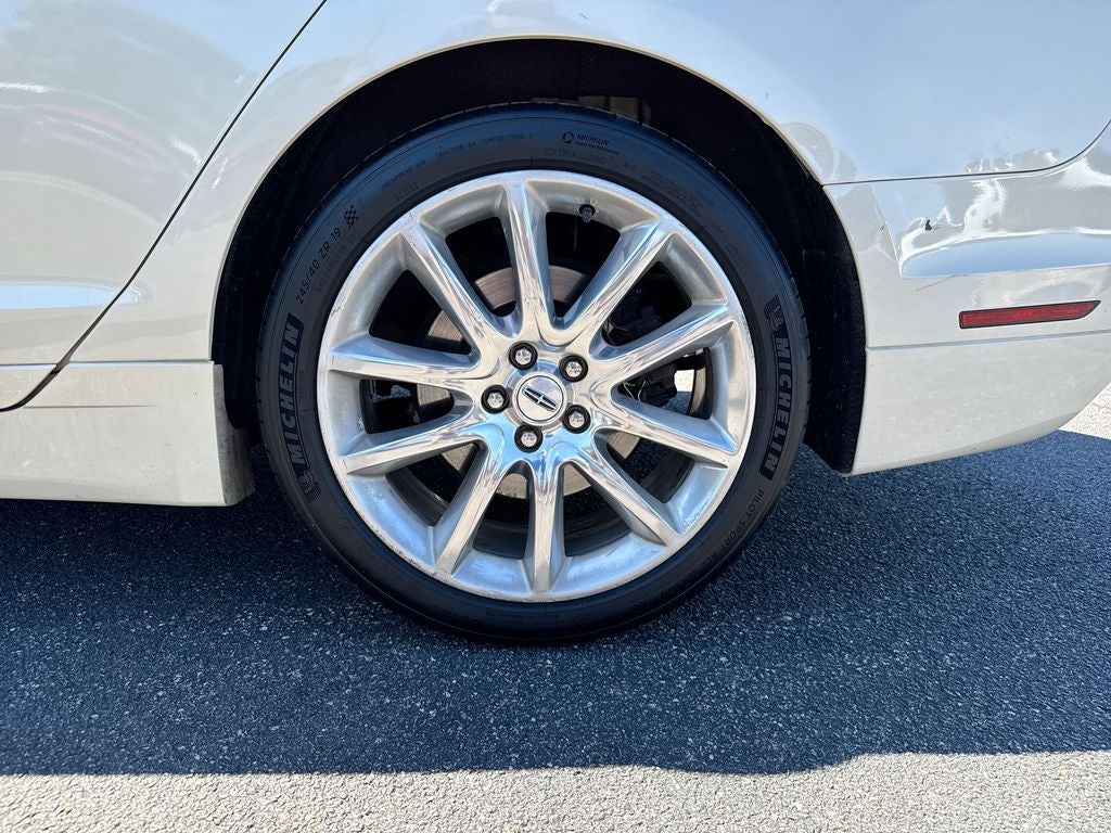 2014 Lincoln MKZ Base