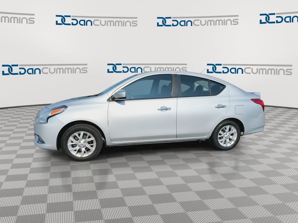 2018 Nissan Versa 1.6 SV