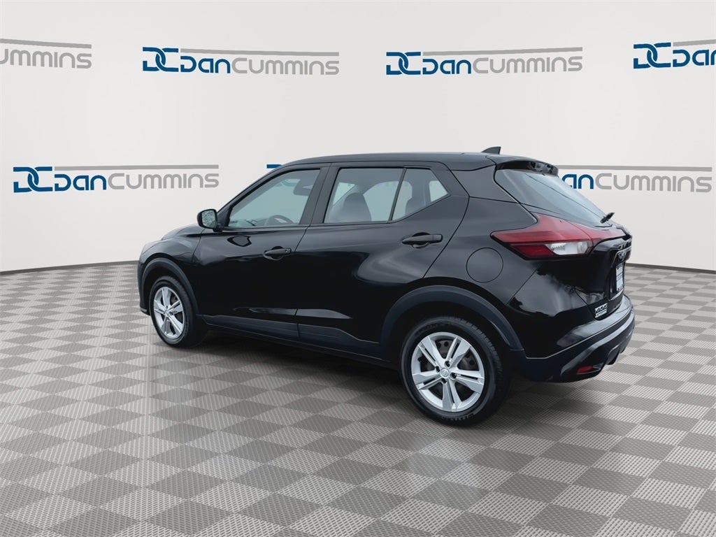 2022 Nissan Kicks S