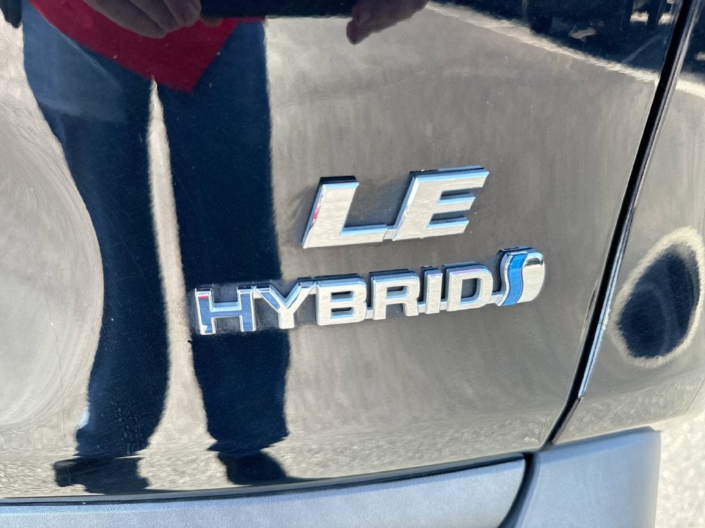 2024 Toyota RAV4 Hybrid LE