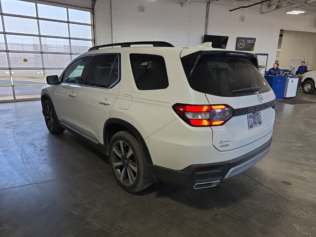 2025 Honda Pilot Base