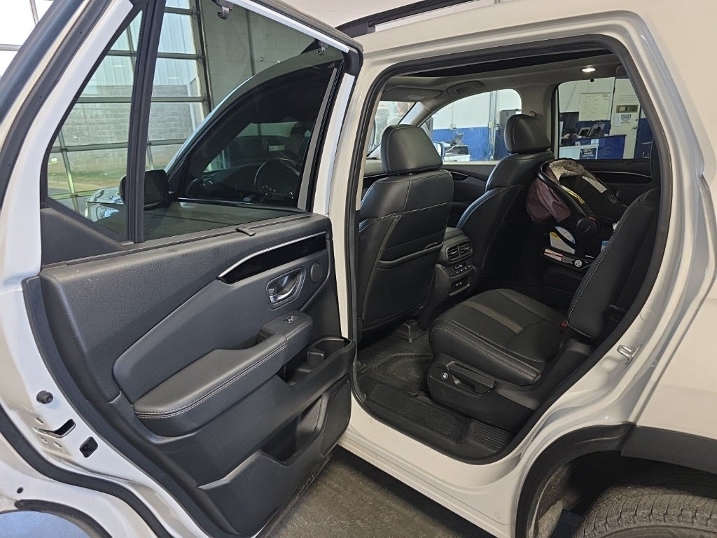 2025 Honda Pilot Base