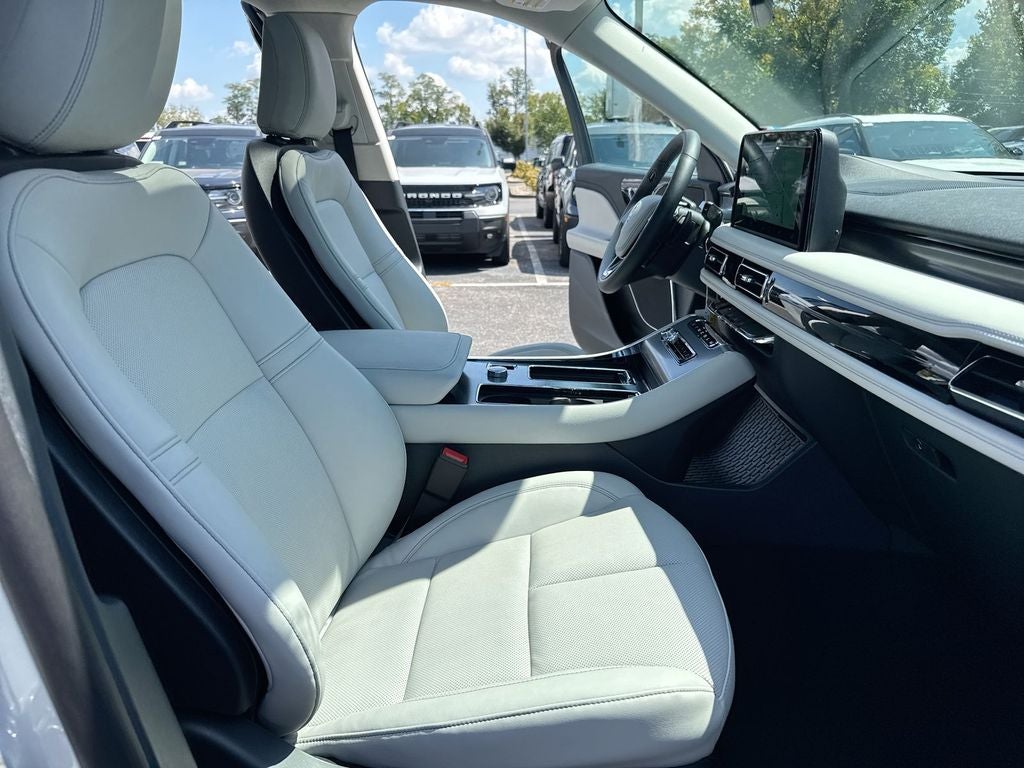 2027 Lincoln Aviator Premiere