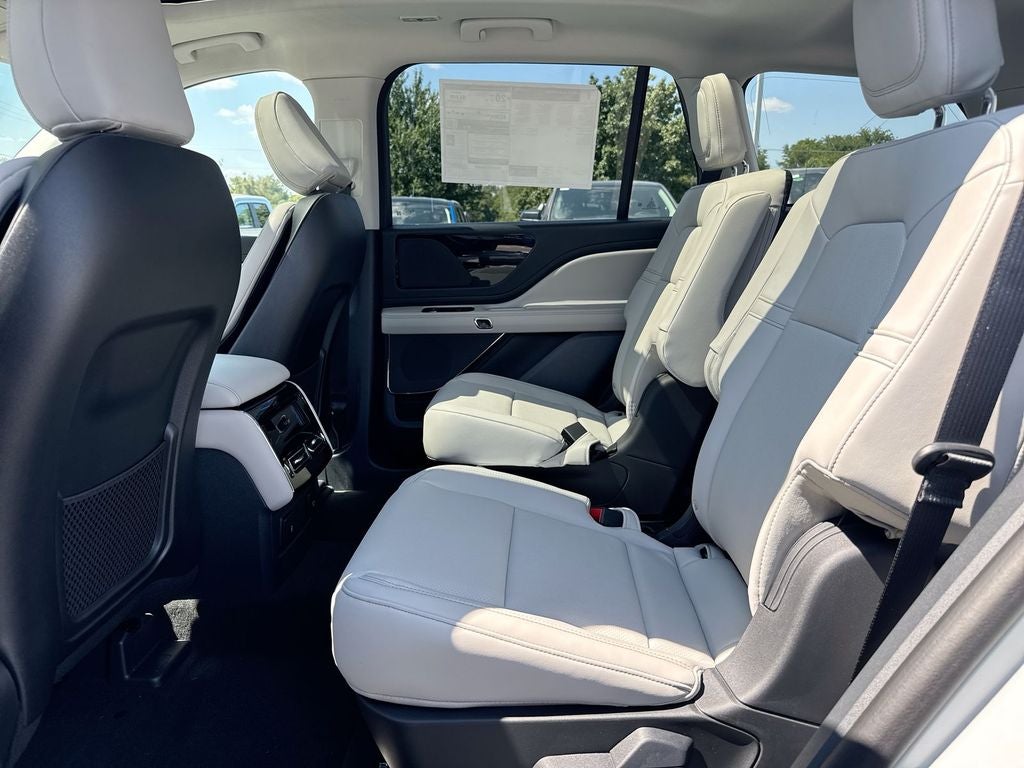 2027 Lincoln Aviator Premiere