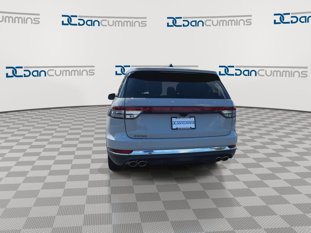 2027 Lincoln Aviator Premiere