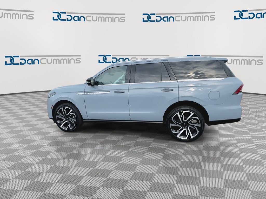2027 Lincoln Navigator Reserve