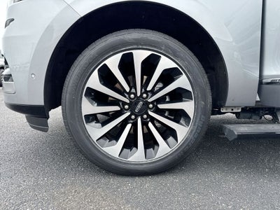 2023 Lincoln Navigator L Reserve
