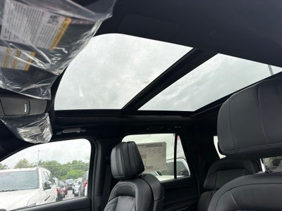 2027 Lincoln Navigator L Reserve