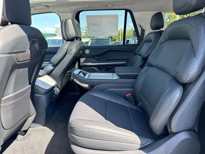2027 Lincoln Navigator L Reserve