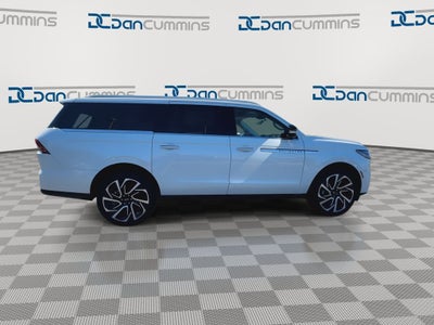 2027 Lincoln Navigator L Reserve