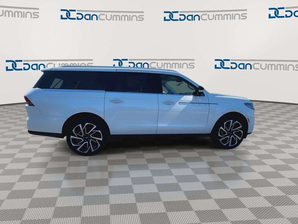 2027 Lincoln Navigator L Reserve