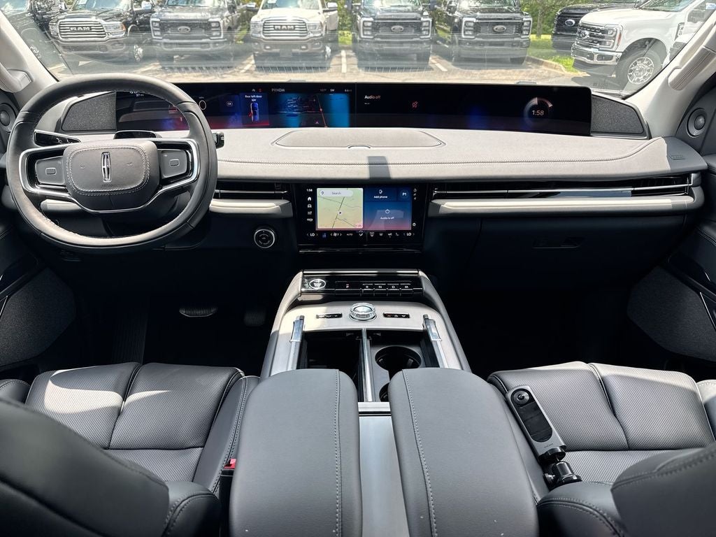 2027 Lincoln Navigator L Reserve
