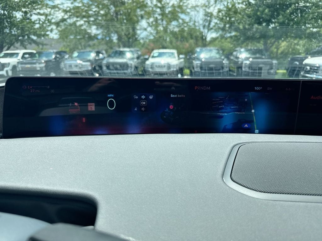 2027 Lincoln Navigator L Reserve
