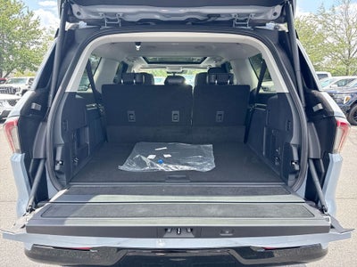 2027 Lincoln Navigator L Reserve