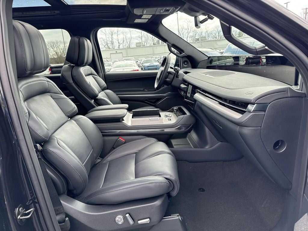 2026 Lincoln Navigator L Reserve