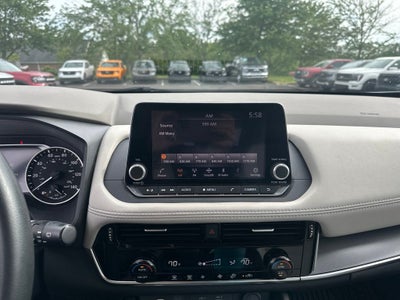 2022 Nissan Rogue SV