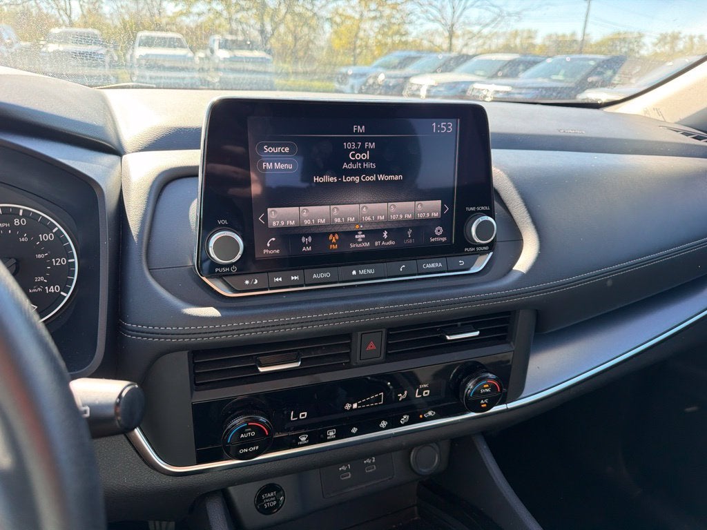 2024 Nissan Rogue SV