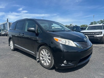 2016 Toyota Sienna XLE Premium