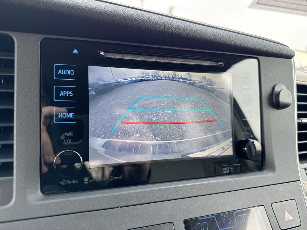 2017 Toyota Sienna XLE