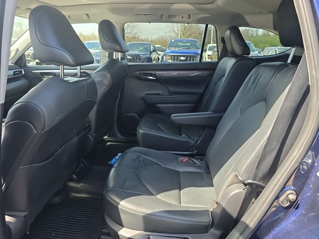 2021 Toyota Highlander Platinum