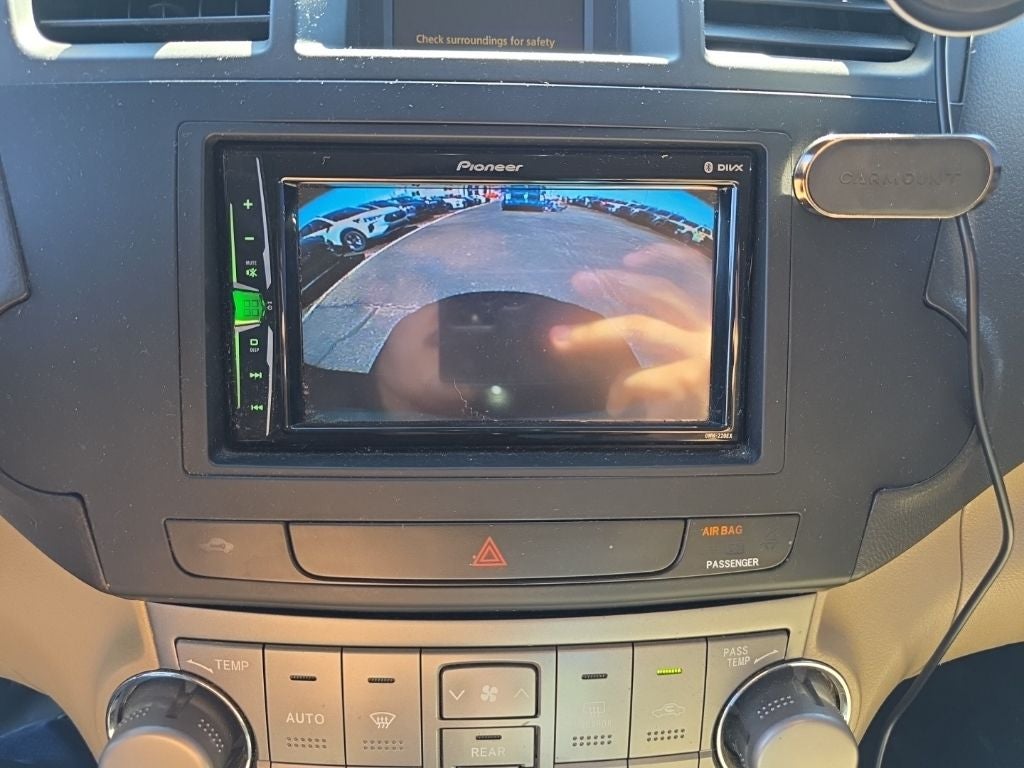 2010 Toyota Highlander SE