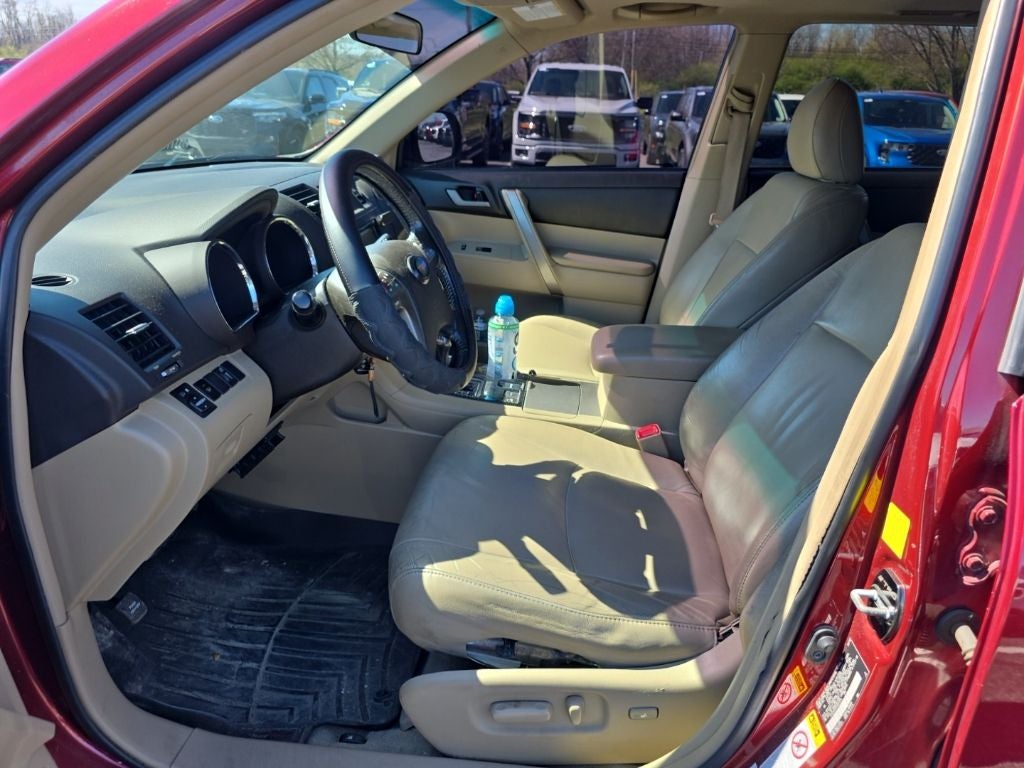 2010 Toyota Highlander SE