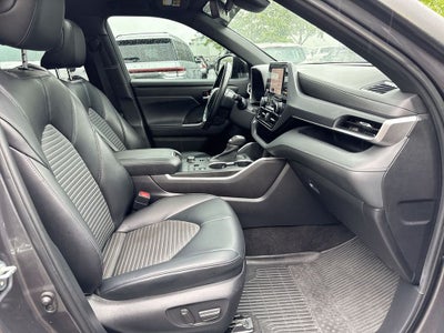 2023 Toyota Highlander XSE