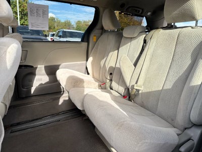 2014 Toyota Sienna LE