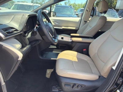 2024 Toyota Sienna XLE