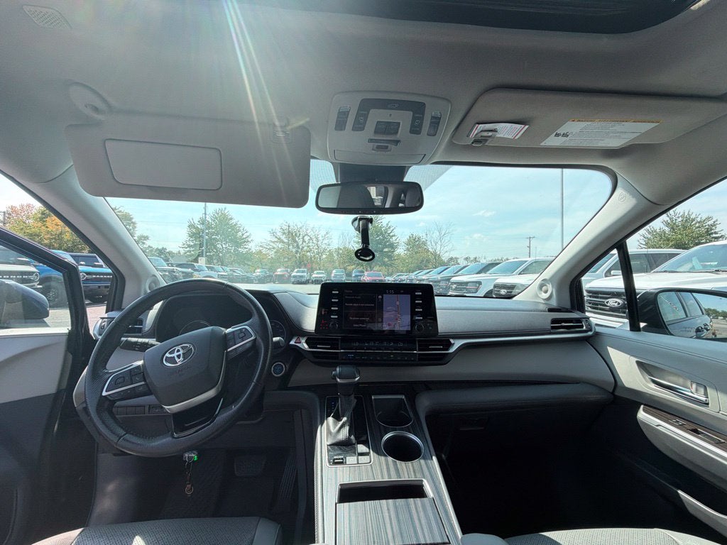 2021 Toyota Sienna Limited