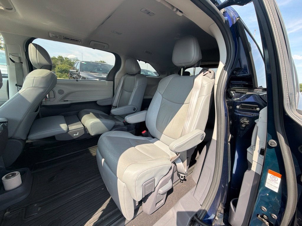 2021 Toyota Sienna Limited