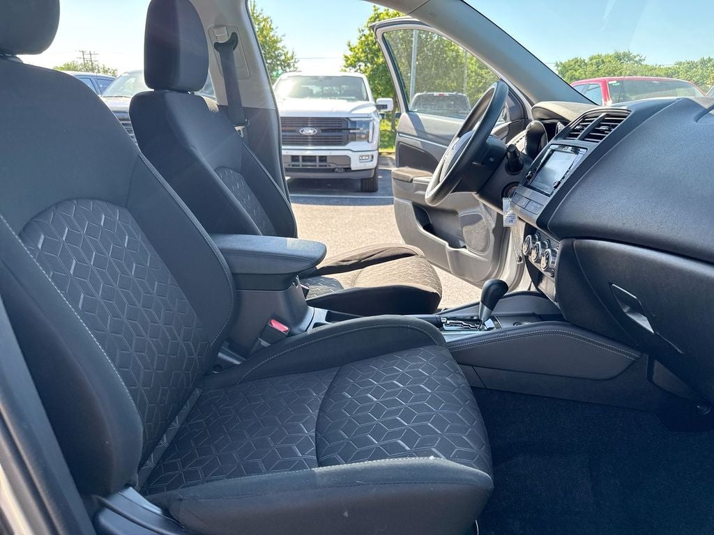 2024 Mitsubishi Outlander Sport 2.0 ES