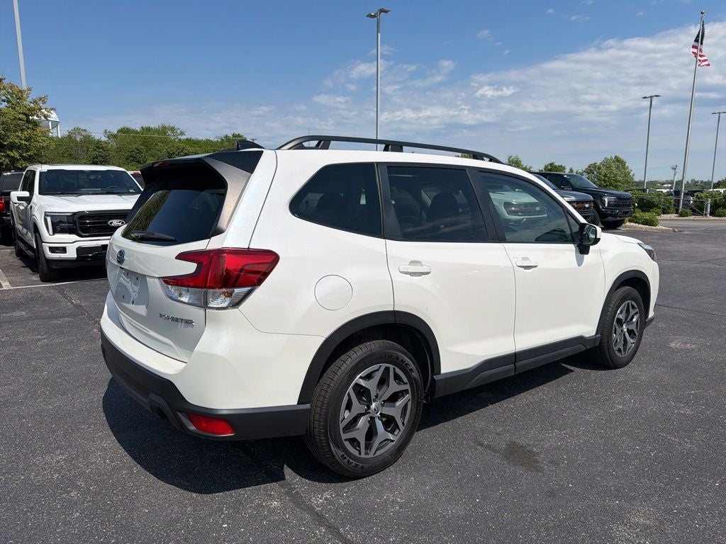 2024 Subaru Forester Premium