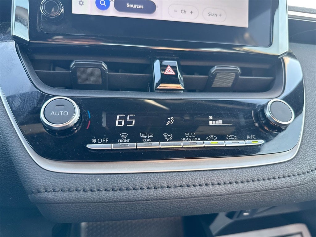 2023 Toyota Corolla Hybrid SE