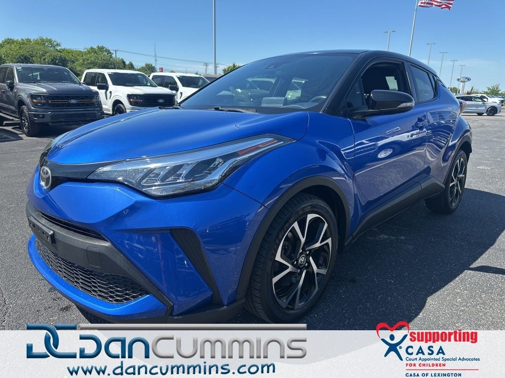 2020 Toyota C-HR XLE's photo