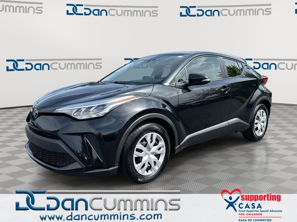 2021 Toyota C-HR LE's photo