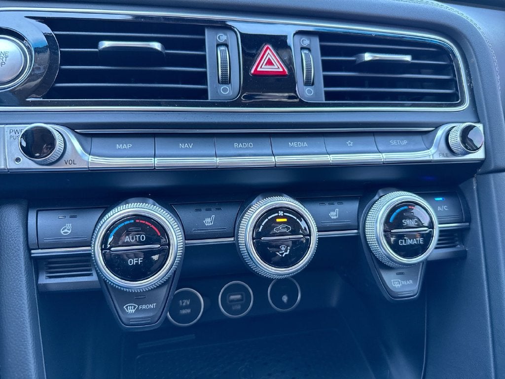 2022 Genesis G70 2.0T